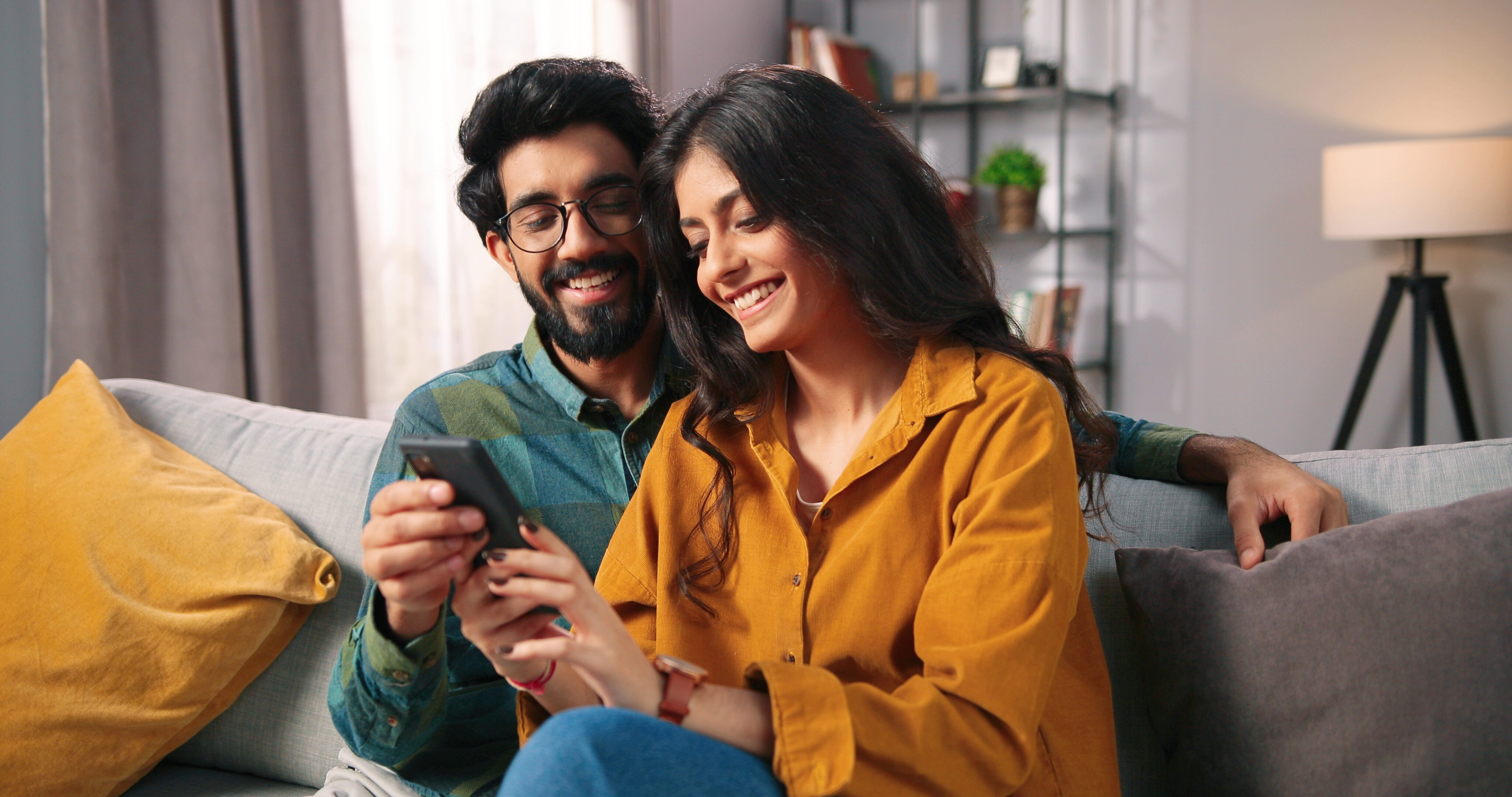 How to Share a Credit Card with your Family overseas Xare